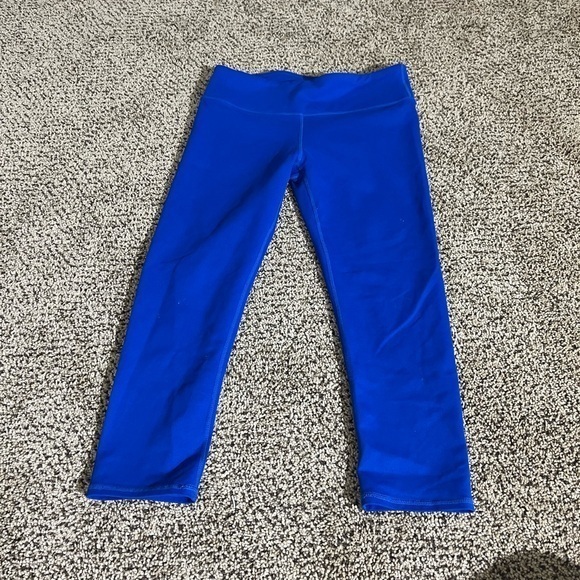 Fabletics blue capris - Picture 1 of 3